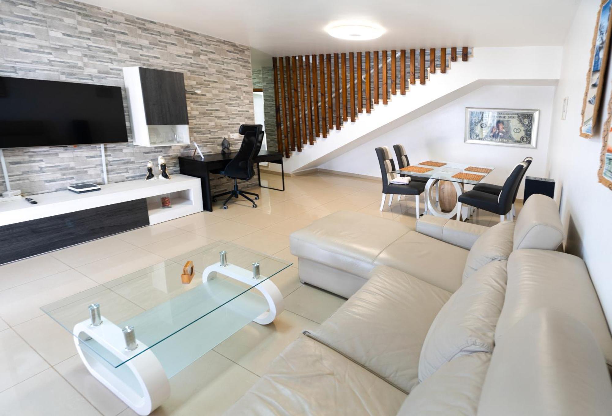 Beautiful And Luxurious Villa With Heated Pool And Free Wi-Fi In Playa Blanca. Exterior foto